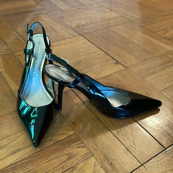 Black heels - Picture 3 of 4